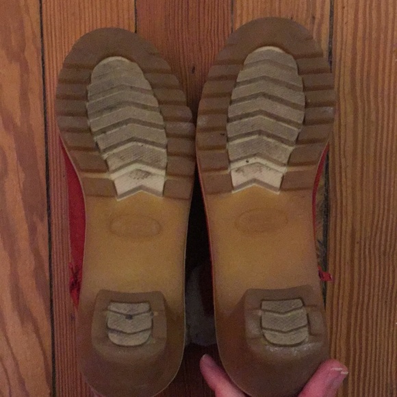 LAST CHANCE Adorable red booties with cozy lining - Picture 4 of 4